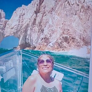 Meet your Posher, Karina